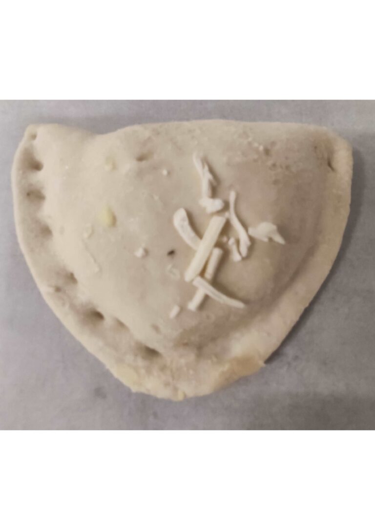 EMPANADILLA PERA CONFITADA, GORGONZOLA Y NUECES 120 GR.