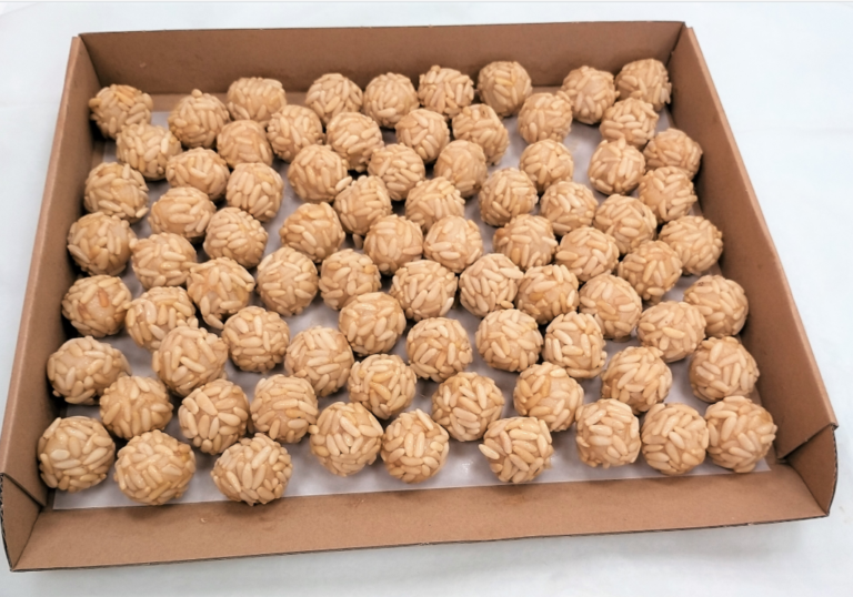 PANELLETS CON PIÑONES 2 KG